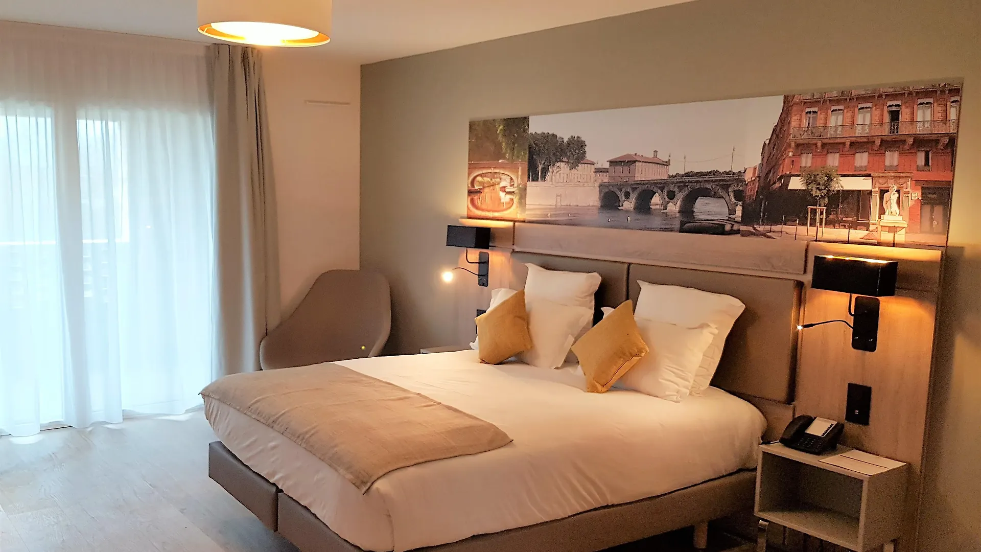 Residhome Toulouse Ponts Jumeaux 3*,